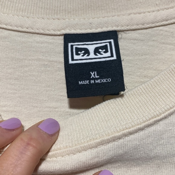 Men’s obey tshirt - Picture 3 of 3